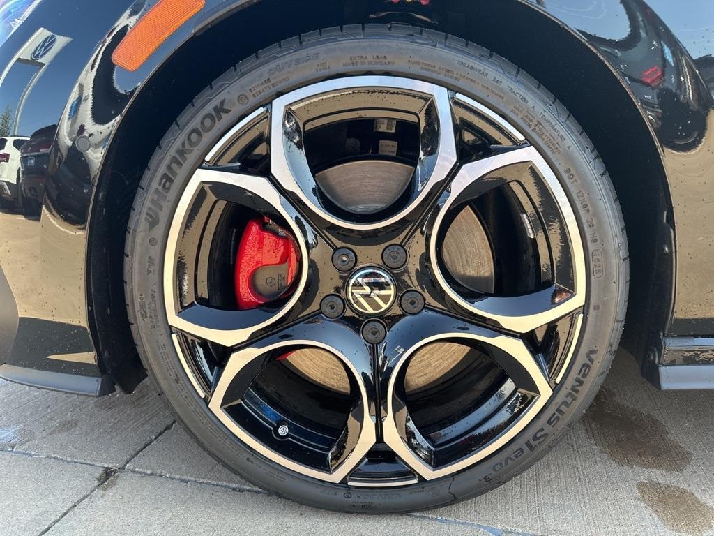 new 2025 Volkswagen Golf GTI car, priced at $41,672