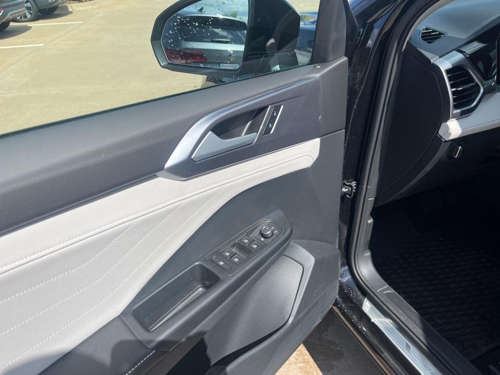 new 2025 Volkswagen Taos car, priced at $35,471