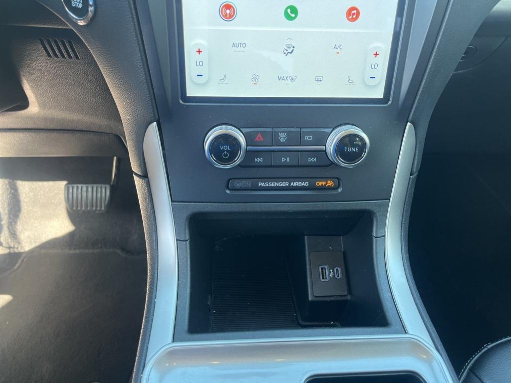 used 2024 Ford Edge car, priced at $26,500