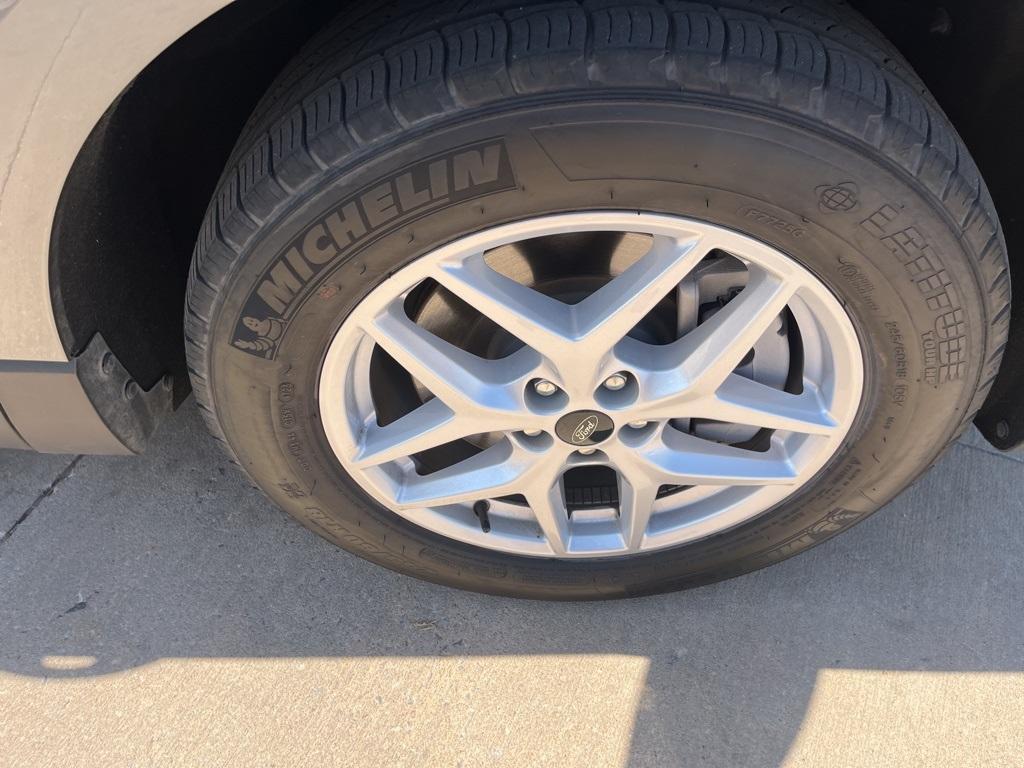 used 2024 Ford Edge car, priced at $26,500