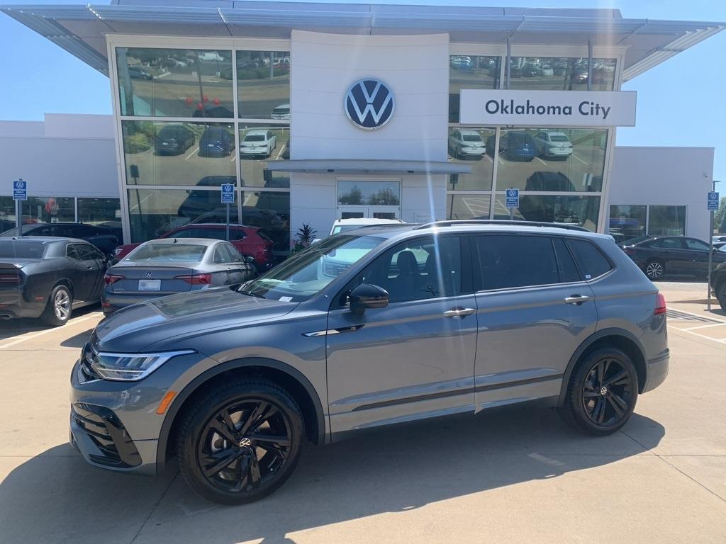 new 2024 Volkswagen Tiguan car, priced at $34,123