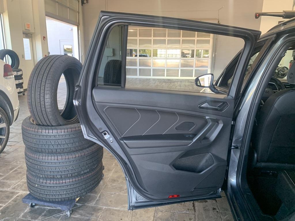 new 2024 Volkswagen Tiguan car, priced at $34,123