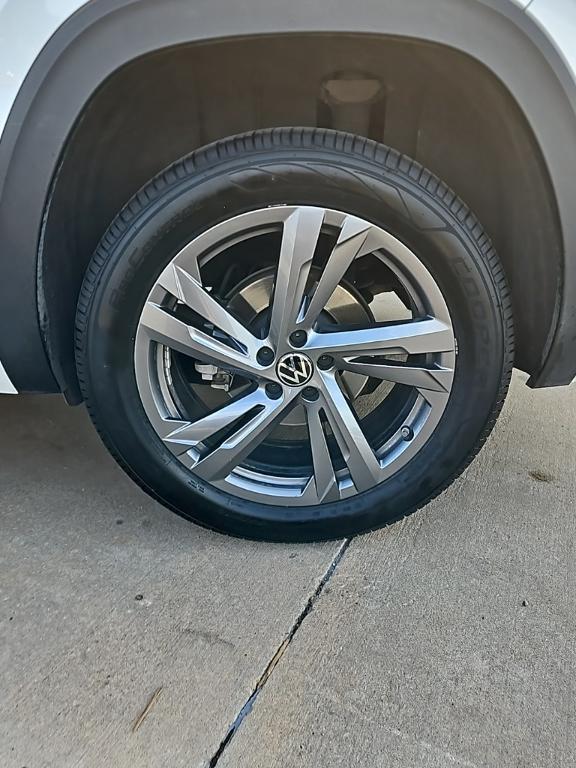 used 2024 Volkswagen Atlas Cross Sport car, priced at $34,000