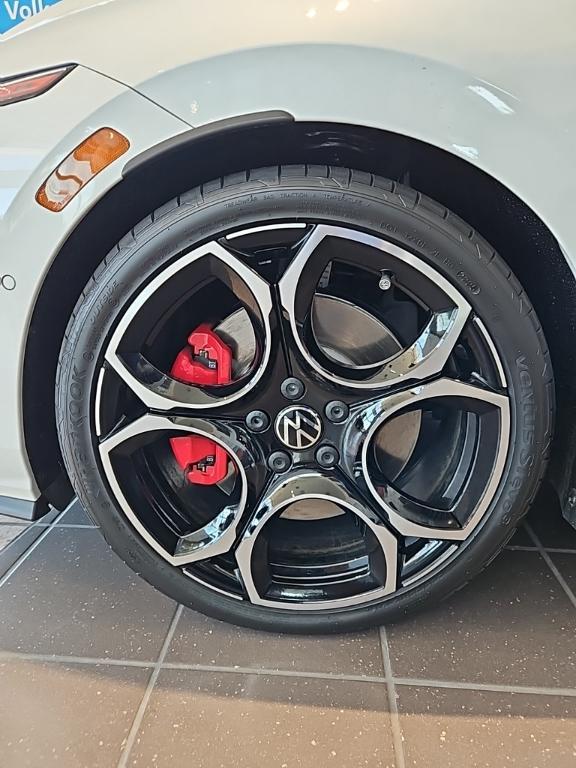 new 2025 Volkswagen Golf GTI car, priced at $39,122