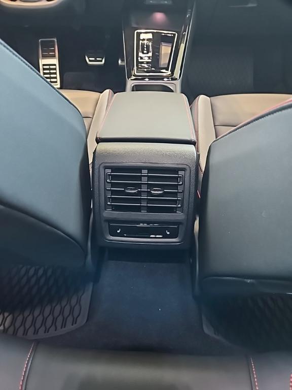 new 2025 Volkswagen Golf GTI car, priced at $39,122