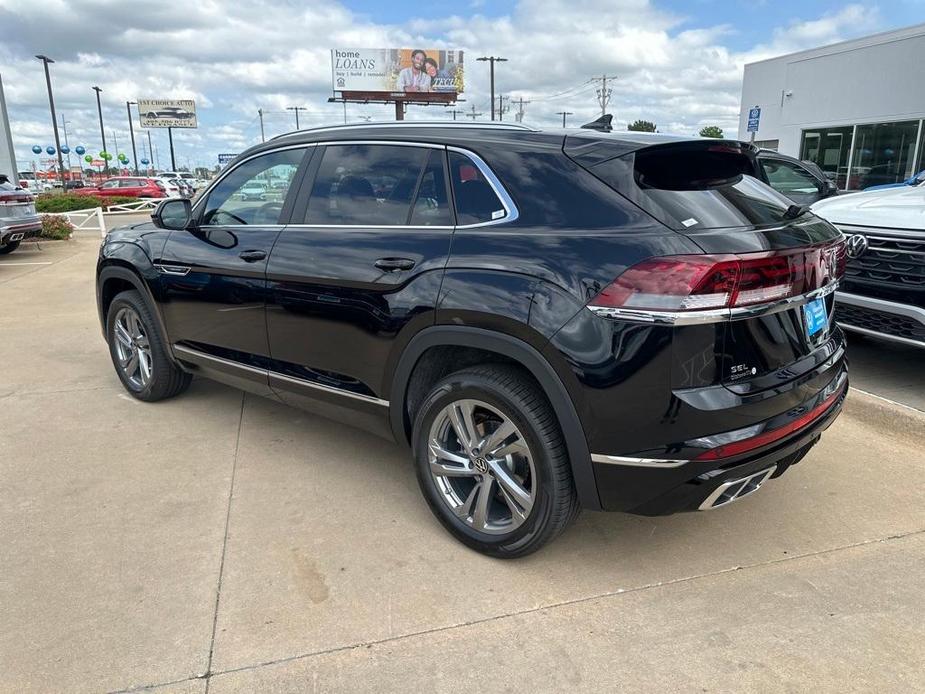 new 2024 Volkswagen Atlas Cross Sport car, priced at $47,099