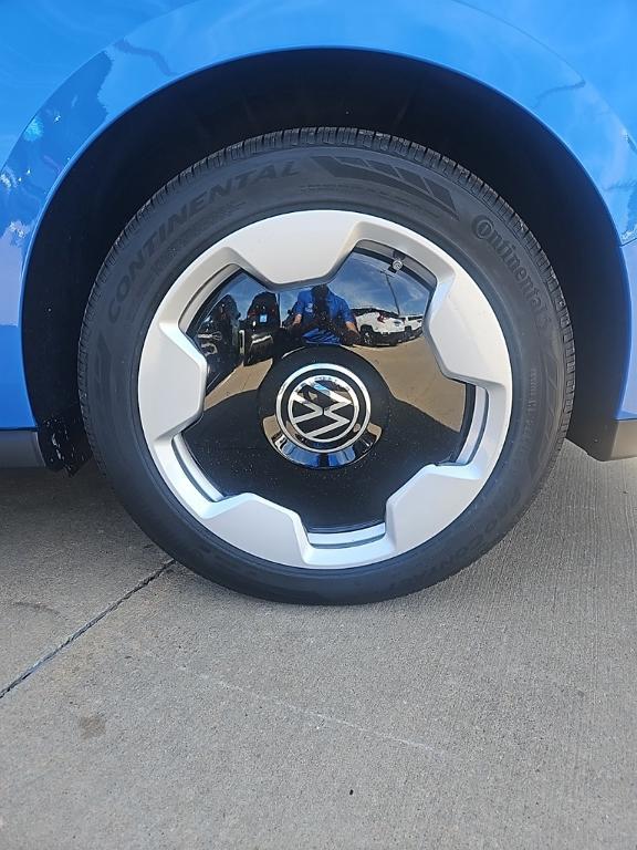 new 2025 Volkswagen ID. Buzz car, priced at $67,419