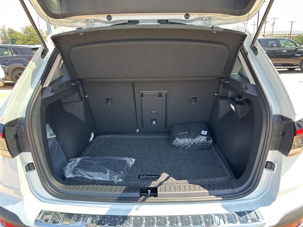 new 2025 Volkswagen Taos car, priced at $35,309