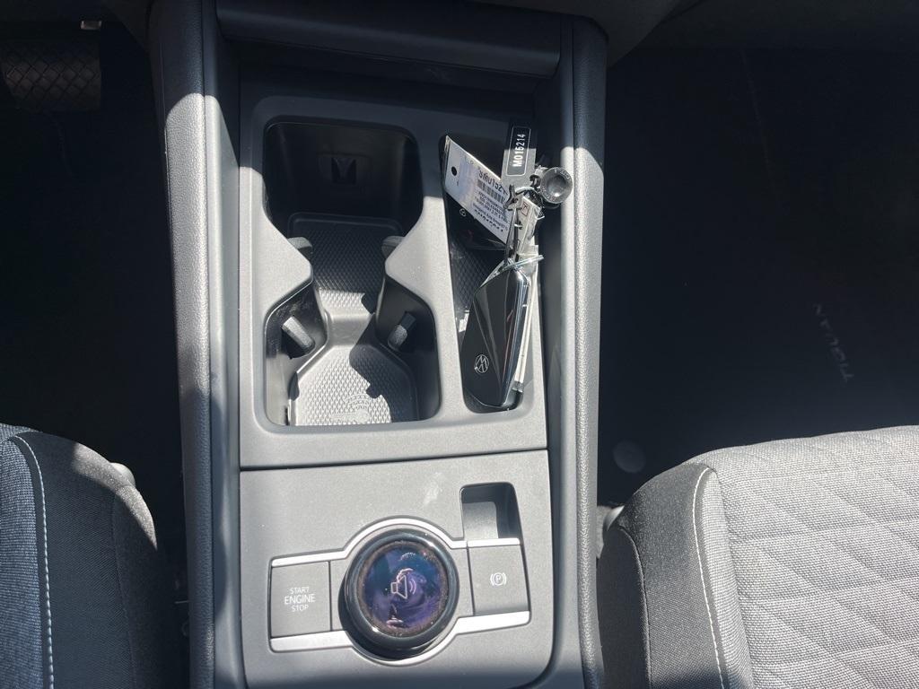 new 2025 Volkswagen Tiguan car, priced at $30,023