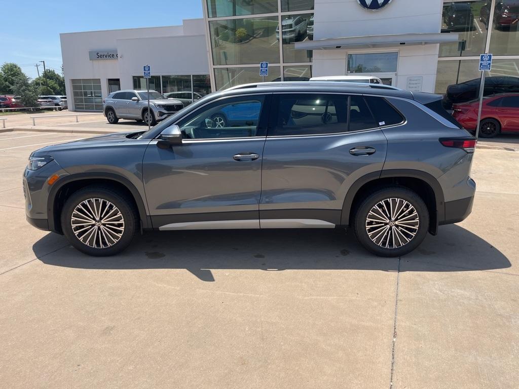 new 2025 Volkswagen Tiguan car, priced at $30,023