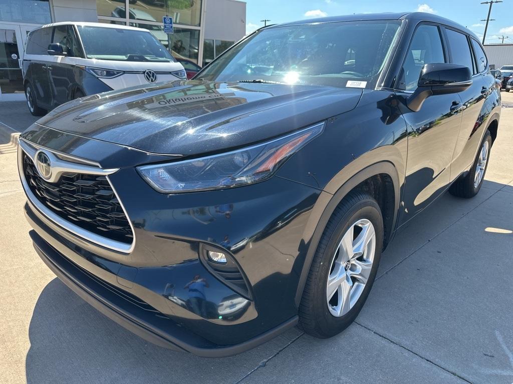 used 2024 Toyota Highlander car, priced at $31,757