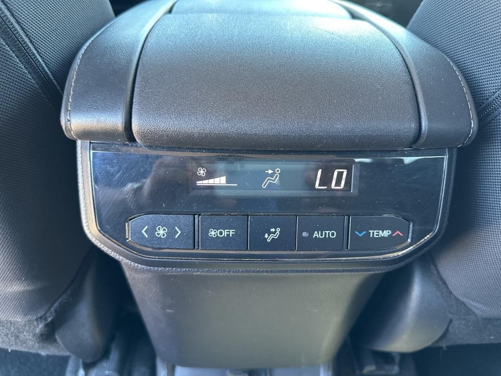 used 2024 Toyota Highlander car, priced at $31,757