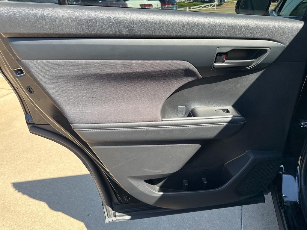 used 2024 Toyota Highlander car, priced at $31,757