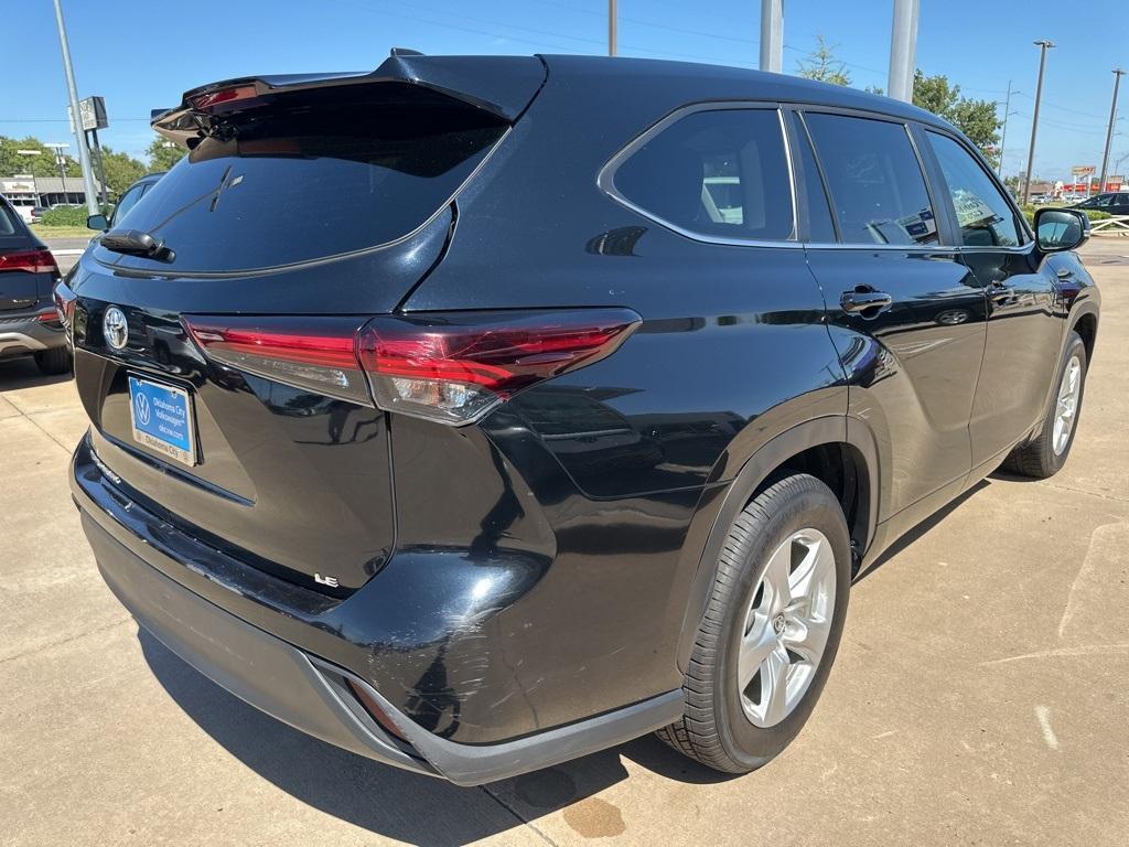 used 2024 Toyota Highlander car, priced at $31,757