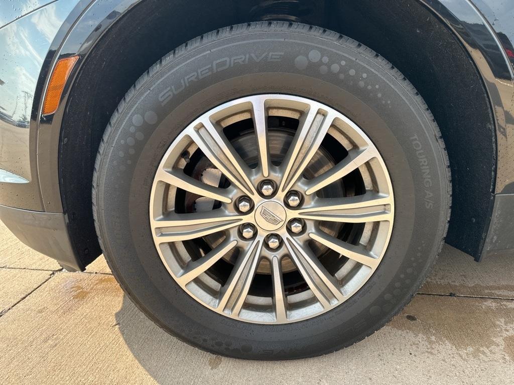 used 2017 Cadillac XT5 car, priced at $13,000