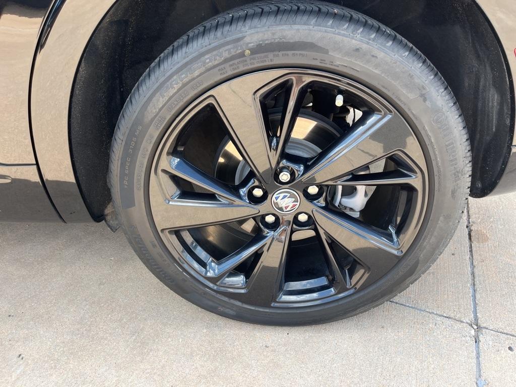used 2022 Buick Envision car, priced at $26,031