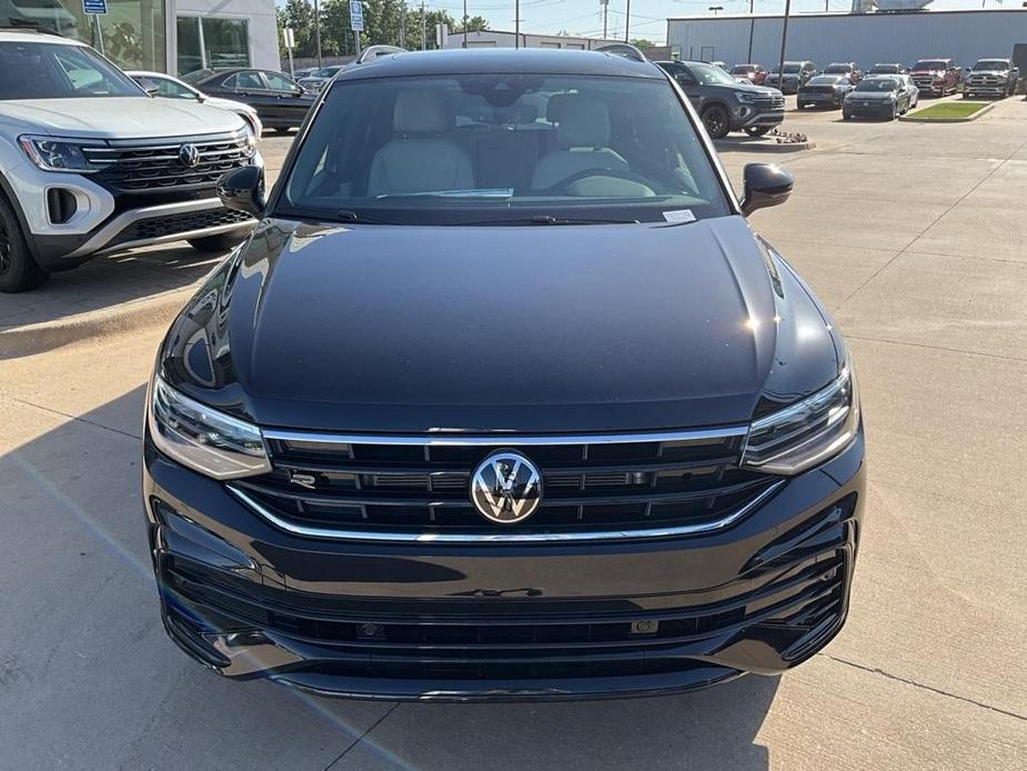 new 2024 Volkswagen Tiguan car, priced at $35,726