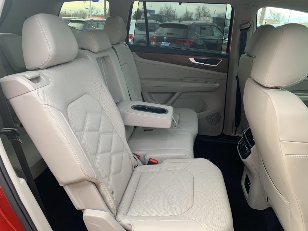new 2025 Volkswagen Atlas car, priced at $43,653