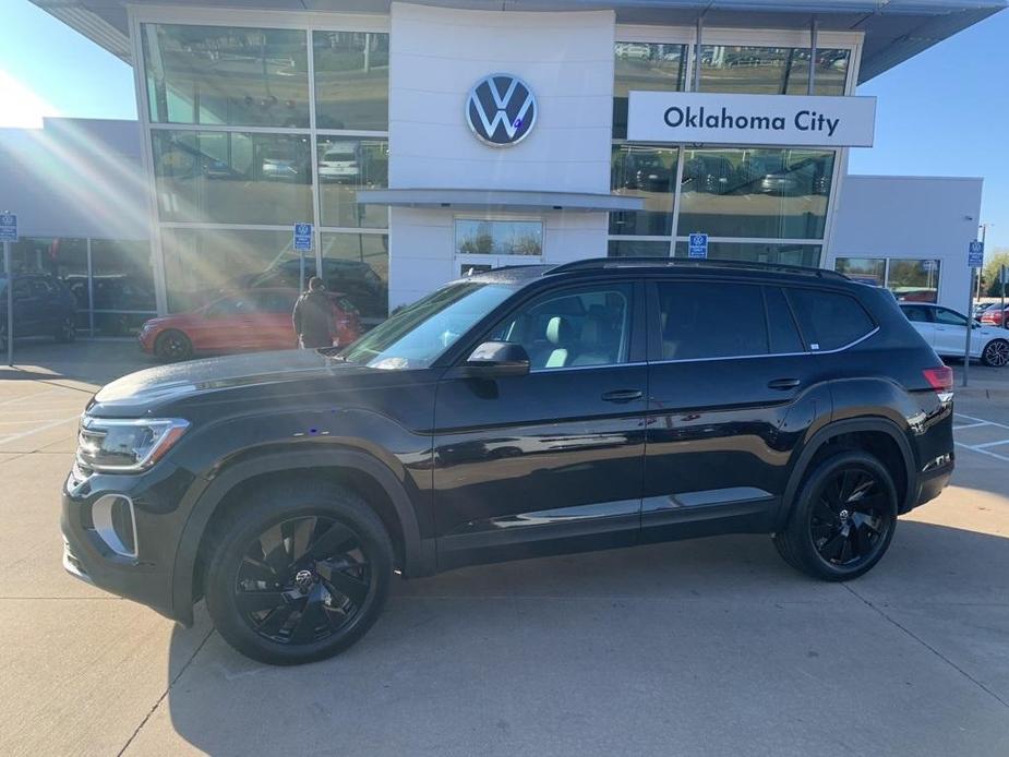 new 2025 Volkswagen Atlas car, priced at $45,073