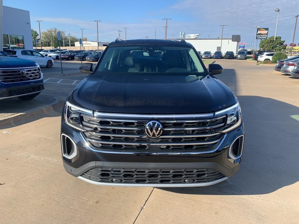 new 2025 Volkswagen Atlas car, priced at $47,073