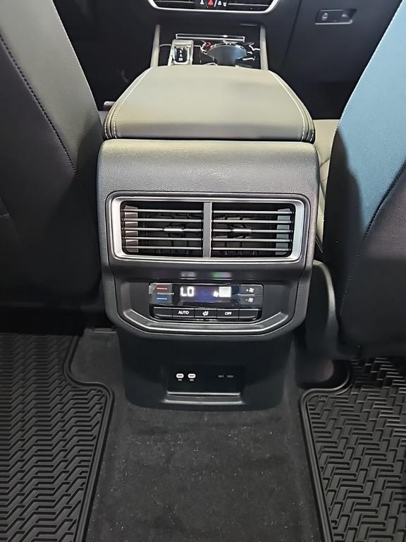 new 2026 Volkswagen Atlas car, priced at $44,978