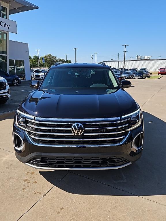 new 2026 Volkswagen Atlas car, priced at $44,978