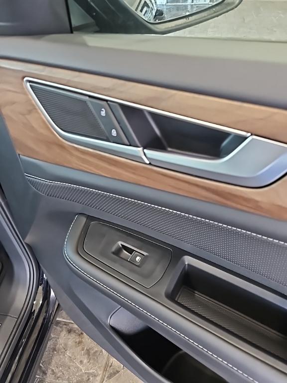 new 2026 Volkswagen Atlas car, priced at $44,978