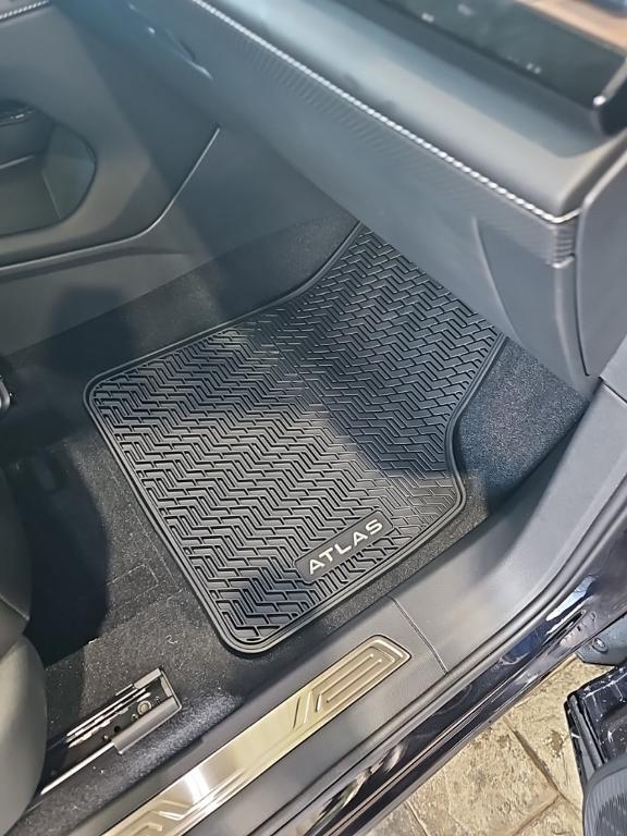 new 2026 Volkswagen Atlas car, priced at $44,978