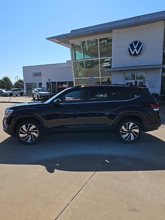 new 2026 Volkswagen Atlas car, priced at $44,978