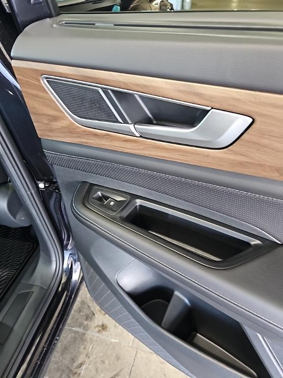 new 2026 Volkswagen Atlas car, priced at $44,978