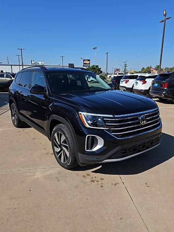 new 2026 Volkswagen Atlas car, priced at $44,978