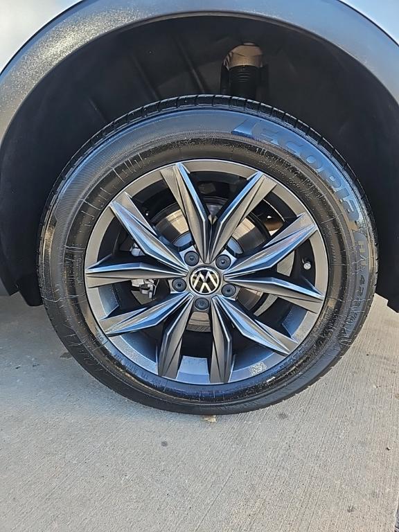 used 2022 Volkswagen Tiguan car, priced at $23,999