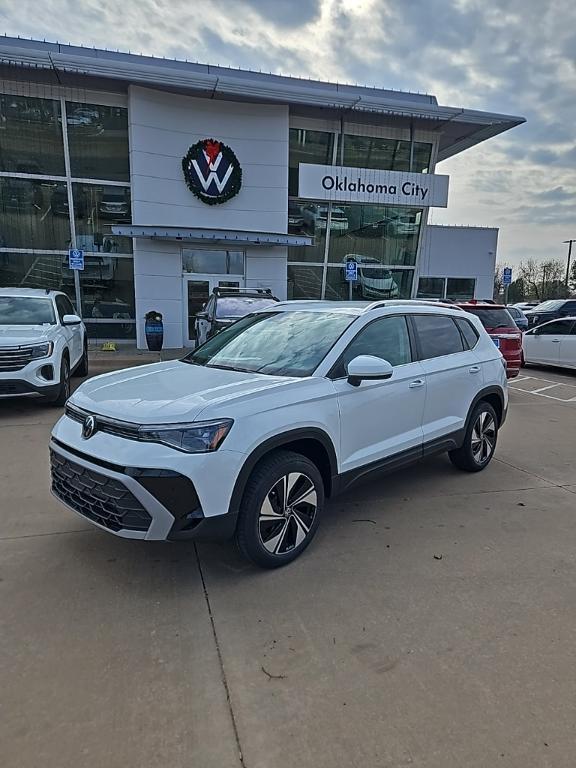 new 2026 Volkswagen Taos car, priced at $32,458