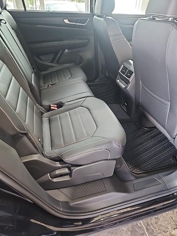 new 2026 Volkswagen Atlas Cross Sport car