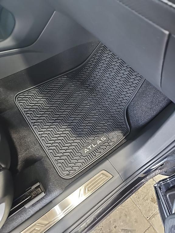 new 2026 Volkswagen Atlas Cross Sport car