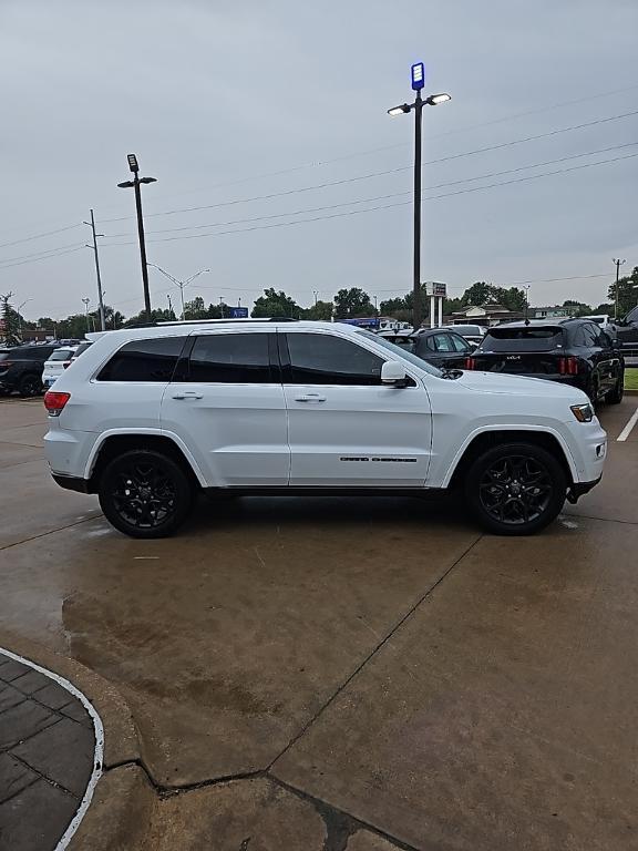 used 2018 Jeep Grand Cherokee car, priced at $13,999