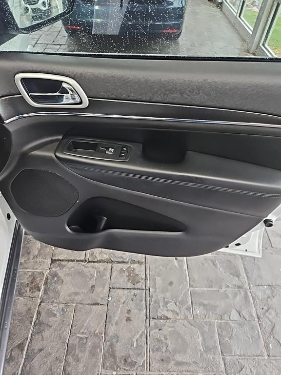 used 2018 Jeep Grand Cherokee car, priced at $13,999