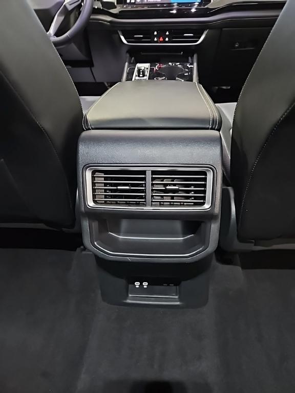 used 2024 Volkswagen Atlas Cross Sport car, priced at $29,875