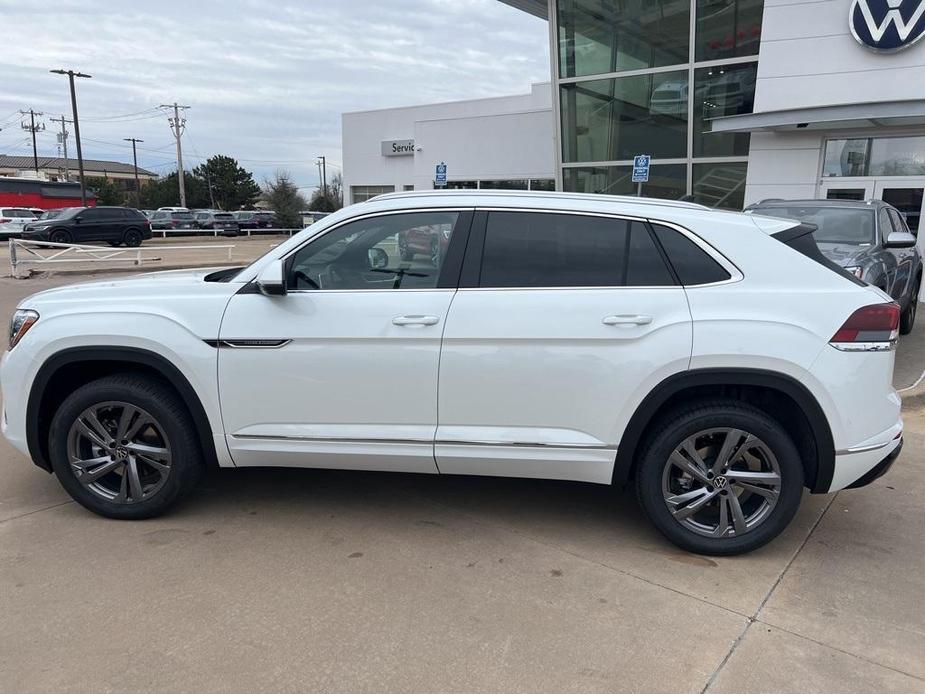 new 2024 Volkswagen Atlas Cross Sport car, priced at $47,411