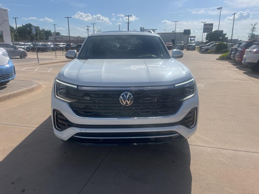 new 2025 Volkswagen Atlas car, priced at $51,848