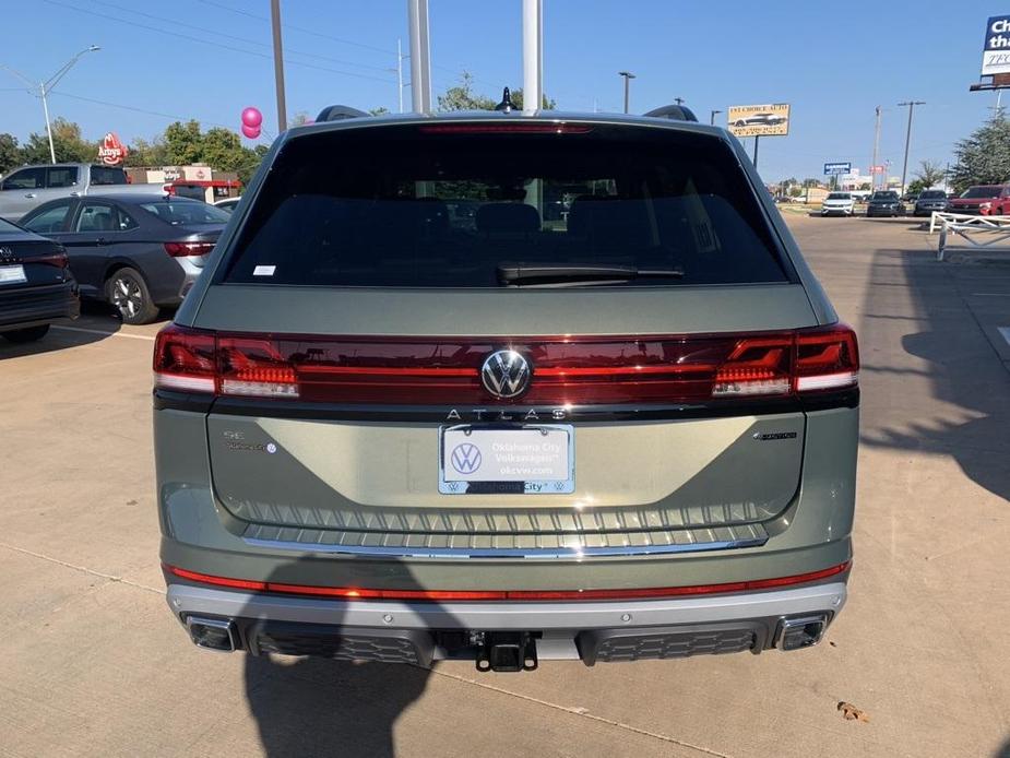 new 2025 Volkswagen Atlas car, priced at $45,904