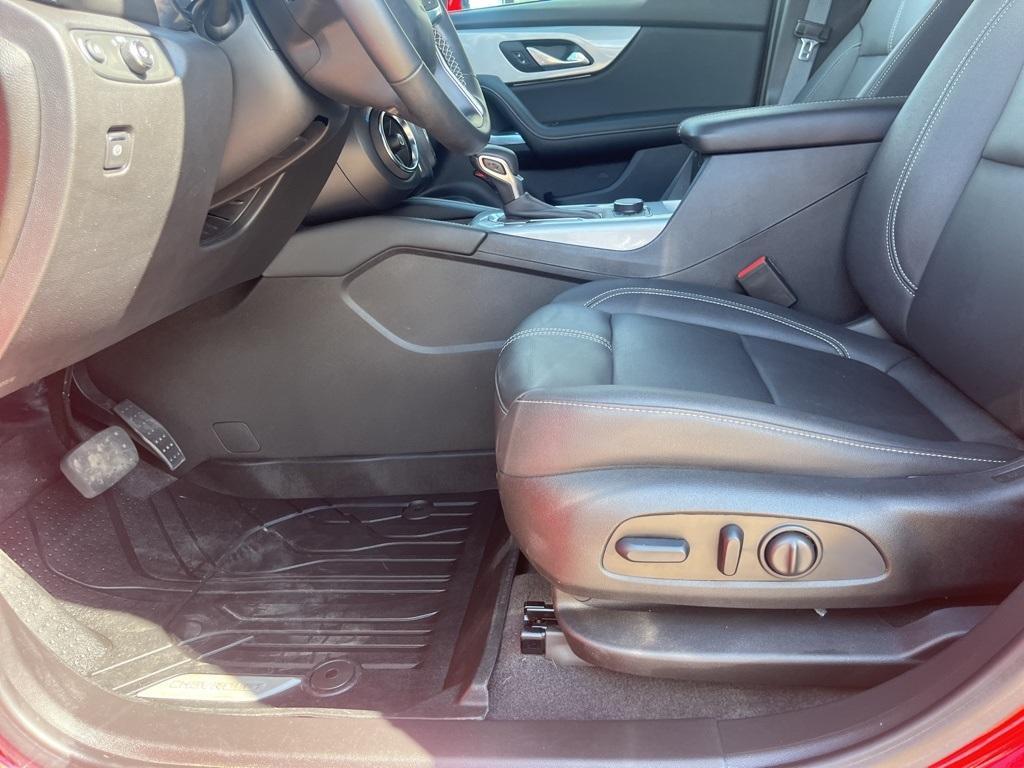 used 2024 Chevrolet Blazer car, priced at $29,888