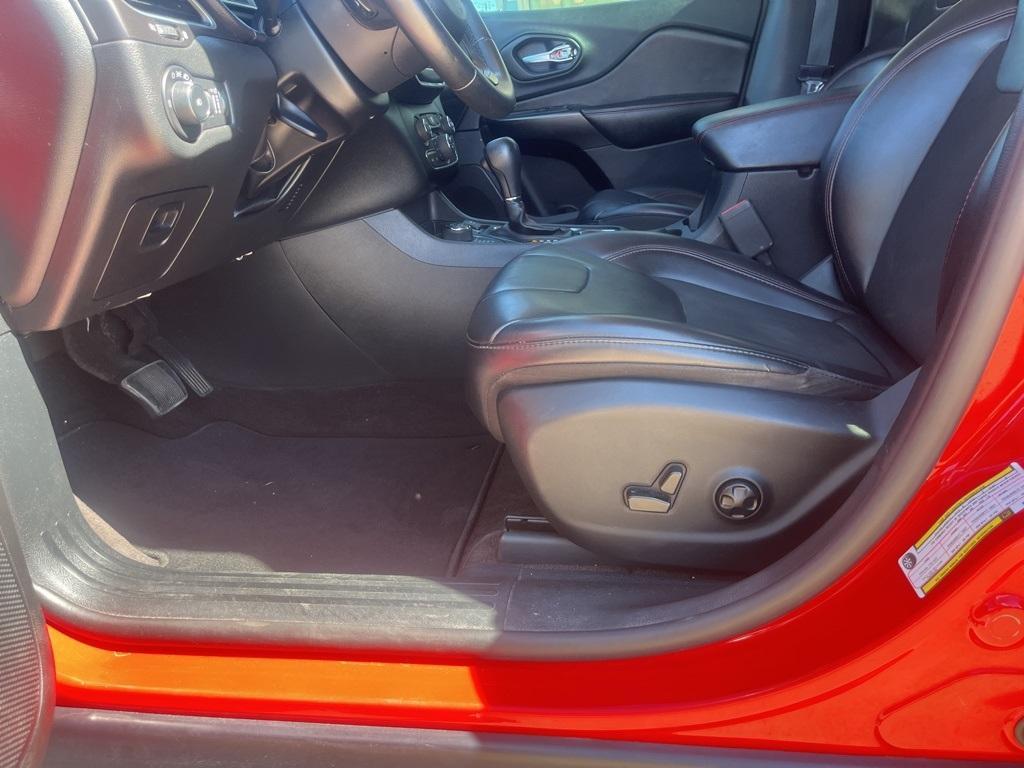 used 2019 Jeep Cherokee car, priced at $20,000