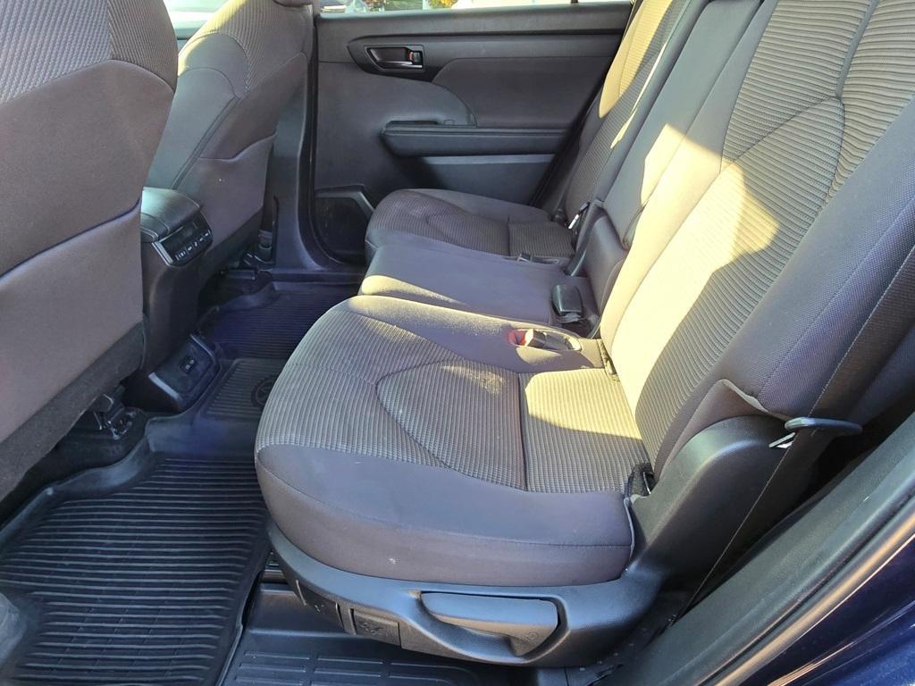 used 2023 Toyota Highlander car, priced at $28,194