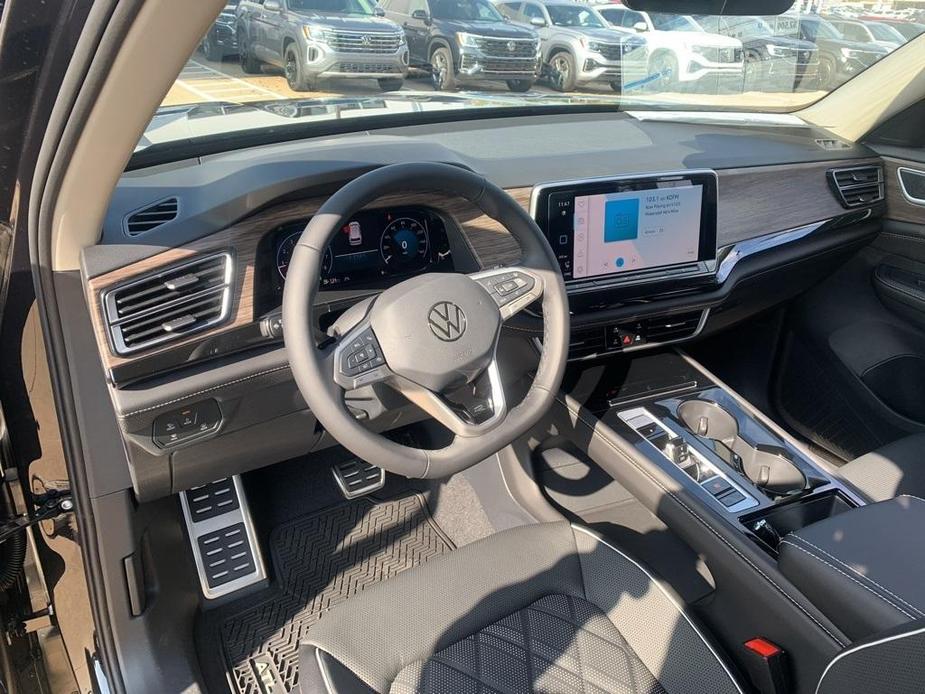 new 2025 Volkswagen Atlas car, priced at $51,738