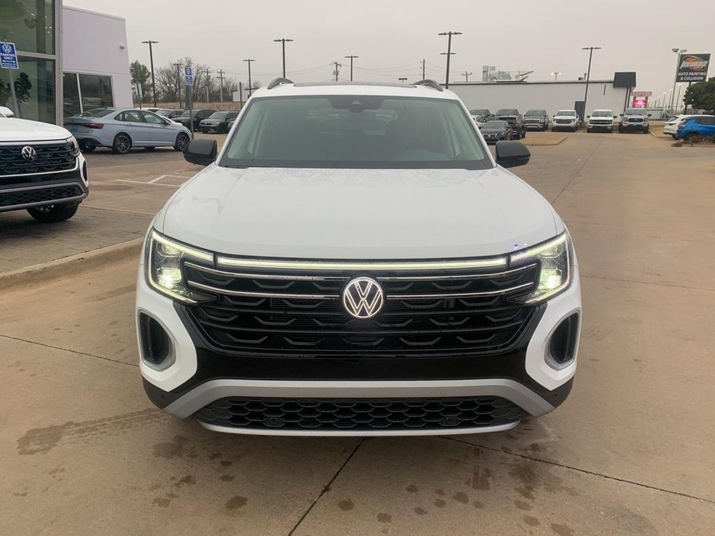 new 2025 Volkswagen Atlas car, priced at $47,308