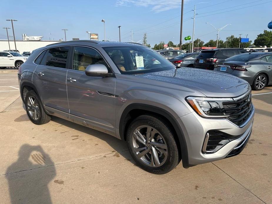 new 2024 Volkswagen Atlas Cross Sport car, priced at $43,583