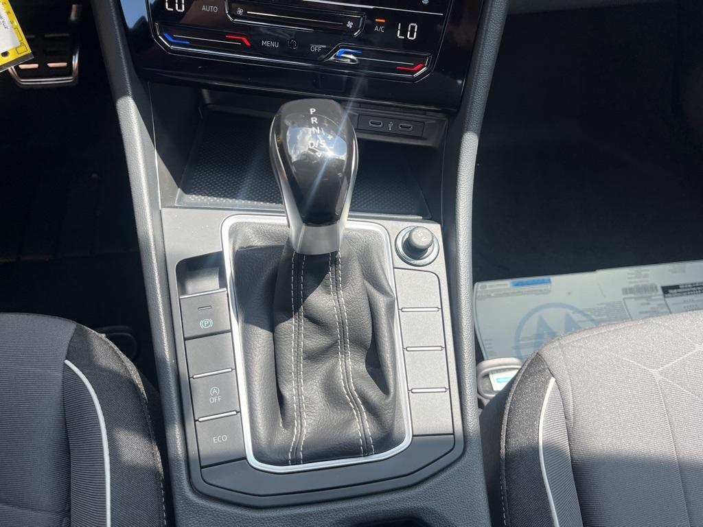 new 2025 Volkswagen Jetta car, priced at $25,024