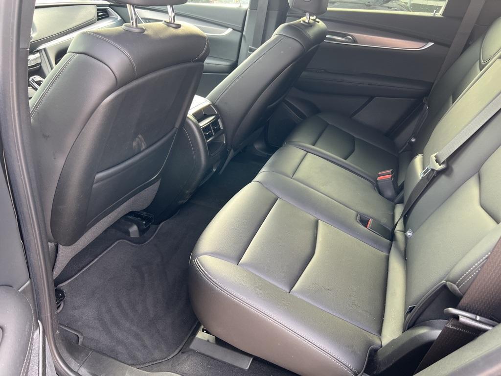 used 2023 Cadillac XT5 car, priced at $32,158