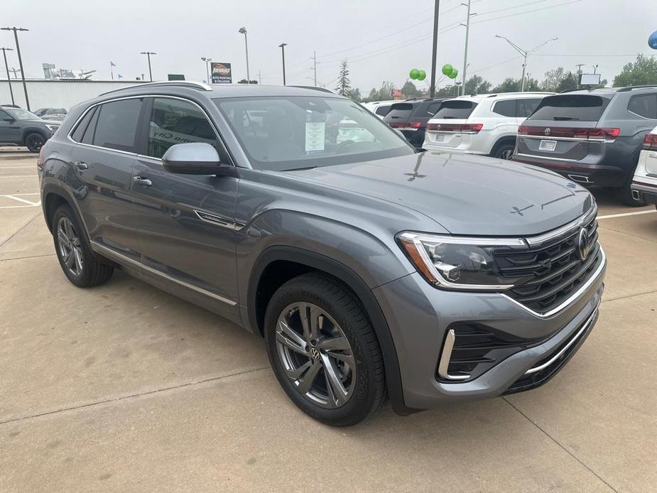 new 2024 Volkswagen Atlas Cross Sport car, priced at $47,099